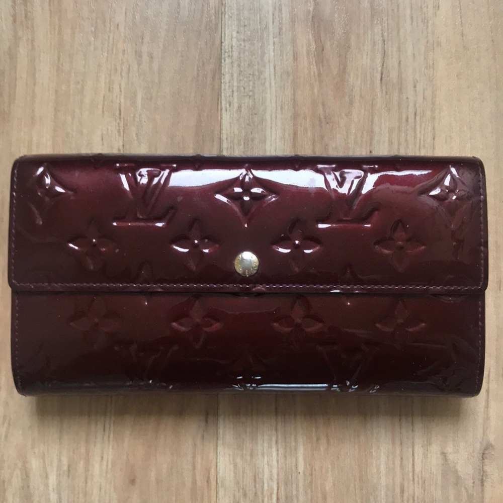 Louis Vuitton Monogram Vernis Sarah Bifold Wallet